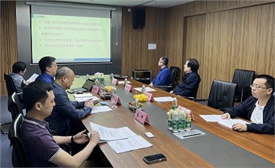 湖南省政協(xié)副主席、工商聯(lián)主席張健一行蒞臨進(jìn)芯電子指導(dǎo)工作
